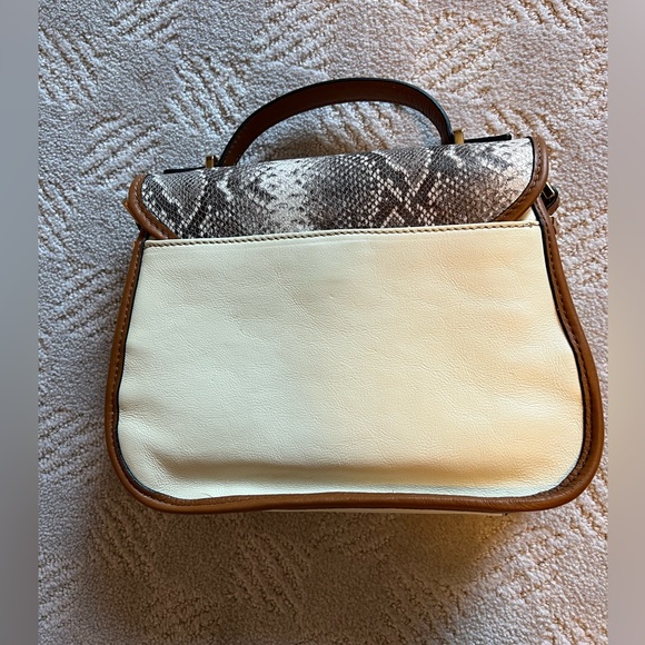Fossil Heritage Top Handle Crossbody Bag - Picture 3 of 5